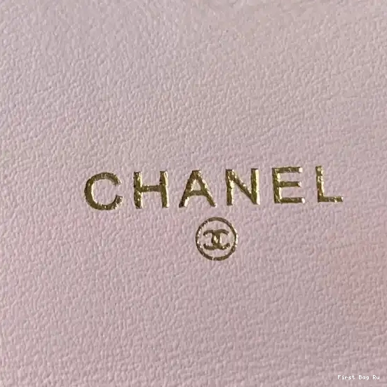 First Bag Ru WITH CHAIN CHANEL CHANELUTCH 0518